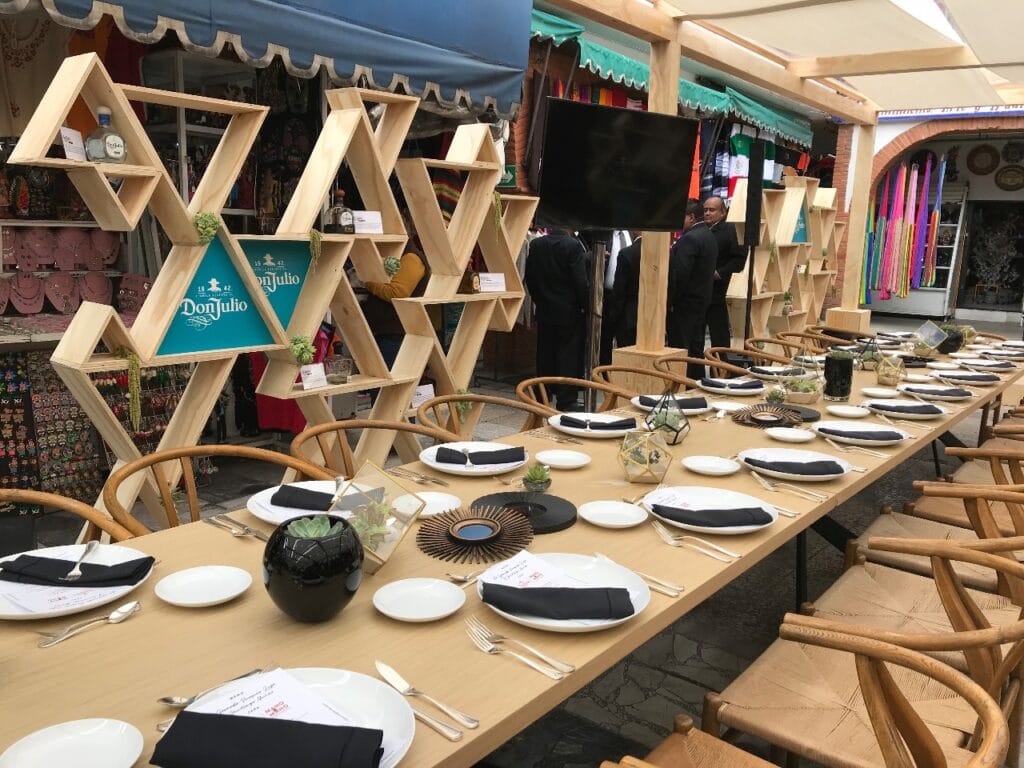 branding & retail (7)